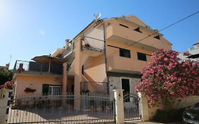 Guest House Lorenta